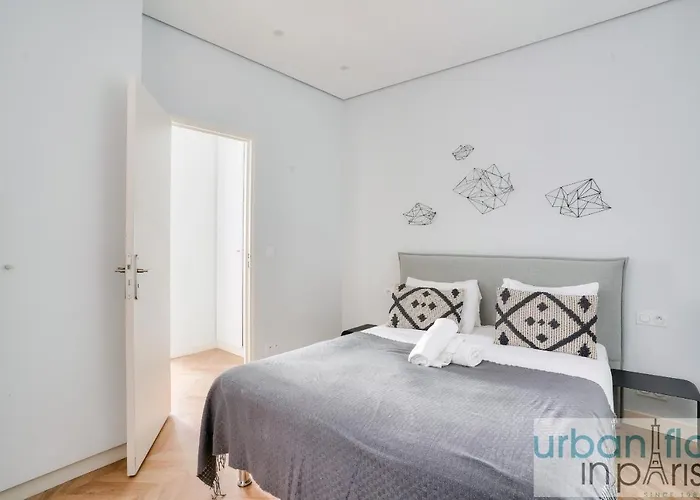 127 - Spacious 4br In Montorgueil